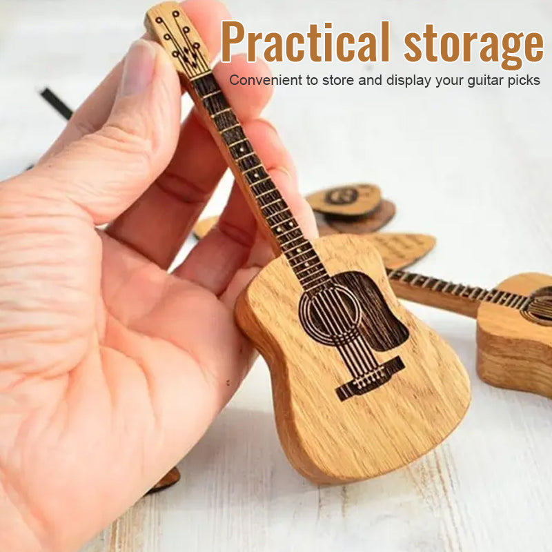 Gitarformet plekterholder i tre