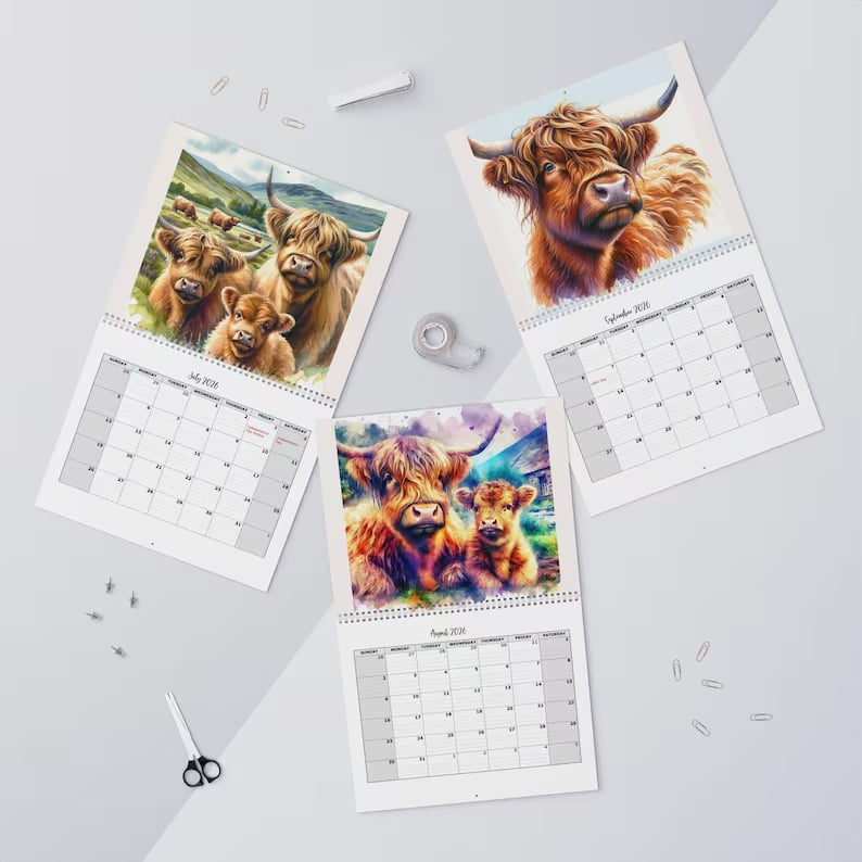 🐮Highland Cow Calendar 2026 - Rustikk veggkunst og månedsplanlegger📅